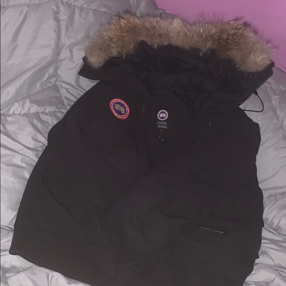 Men  Canada Goose ( Black ) Size Large !
